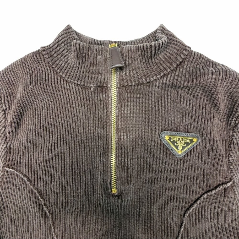 Prada Short Sleeve Top with Gold Zip size 40 equivalent to a 4 - Picture 4 of 10